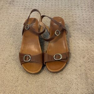 Dansko Brown Leather Buckle Strap Sandals for Women New Without Tags